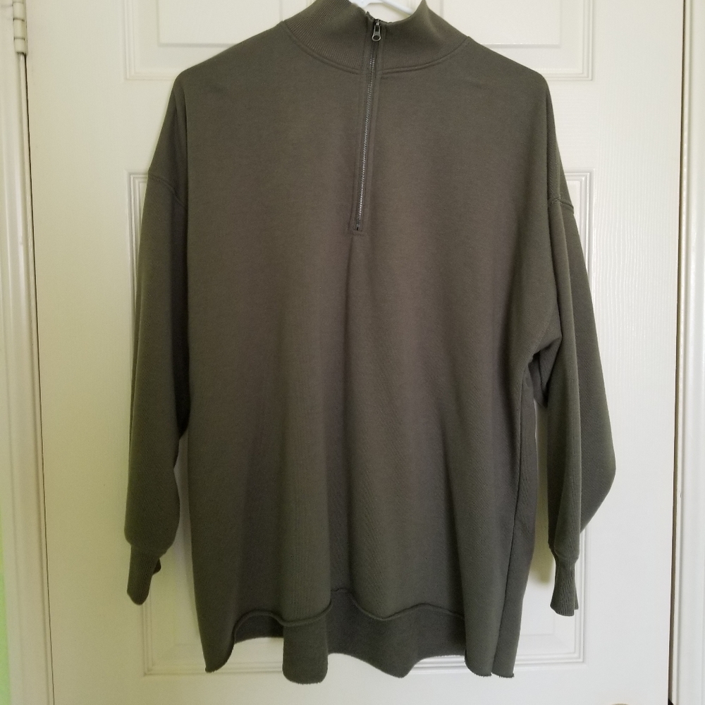 Forever21 Olive Zip up Sweater size M